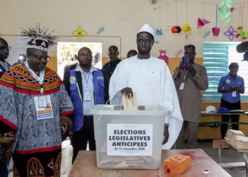 حزب الرئيس السنغالي يفوز بـ 130 مقعدًا من أصل 165 مقعدًا في الانتخابات التشريعية