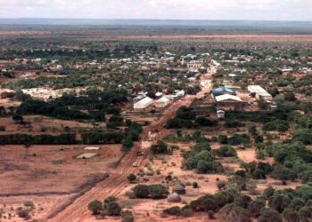 قوات إثيوبية تمنع طائرة تقل وفدًا حكوميًا من الهبوط في إقليم غدو بالصومال