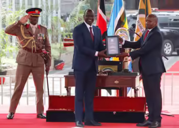 نائب الرئيس الجديد في كينيا يؤدي اليمين الدستورية بعد تحديات قانونية