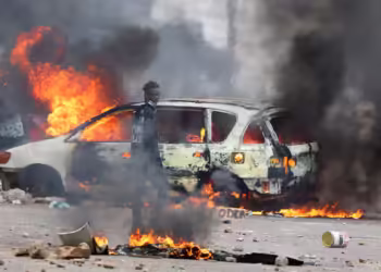 جنوب إفريقيا تعيد فتح الحدود جزئيًا بعد معالجة السلطات الموزمبيقية لاحتجاجات المعارضة