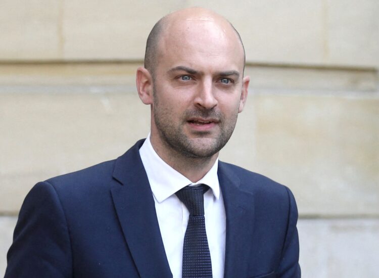 وزير الخارجية الفرنسي يزور تشاد وأثيوبيا في أول جولة له بإفريقيا جنوب الصحراء