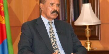 الرئيس الإريتري أسياس أفورقي ينفي مزاعم تشكيل “محور ضد إثيوبيا”