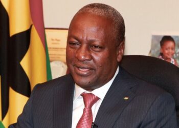 رئيس غانا جون ماهاما يلغي سبع وزارات حكومية لتقليص النفقات