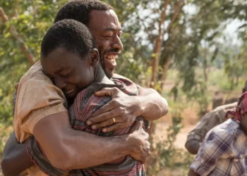 إفريقيا تضيء بالأمل… كيف غيَّر فتى مصير قريته؟…قراءة في كتاب “فتى مالاوي الذي استثمر الرياح”