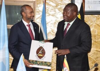 اتفاقية دفاعية مشتركة بين الصومال وأوغندا لتعزيز التعاون الأمني