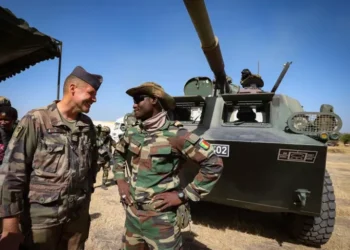 فرنسا تشكل لجنة مشتركة لسحب قواتها من السنغال