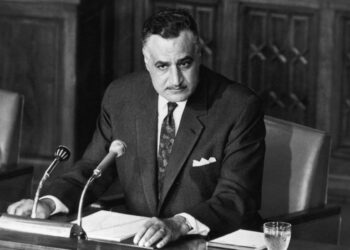 على هامش “نظرية الرجل العظيم”: إفريقيا في فلسفة الثورة