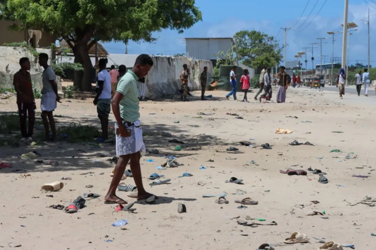 10 قتلى على الأقل بهجوم استهدف مجندين للجيش في مقديشو