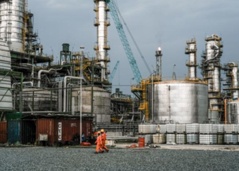 النيجر تخطط لخفض عدد عمال النفط الصينيين