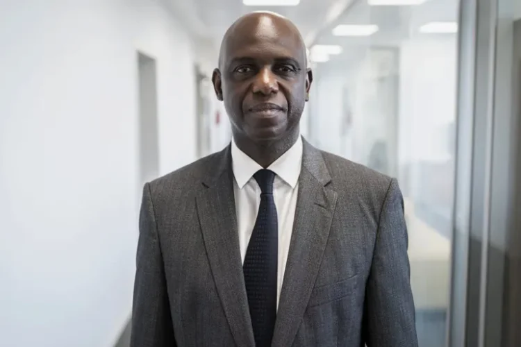 محكمة سنغالية تتهم وزيرًا سابقًا بالفساد