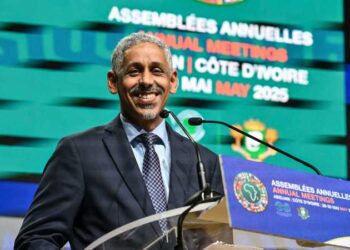 انتخاب الاقتصادي الموريتاني سيدي ولد التاه رئيسًا للبنك الإفريقي للتنمية