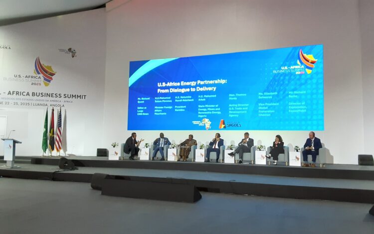 افتتاح الدورة السابعة عشرة من قمة الأعمال الأمريكية الإفريقية في لواندا