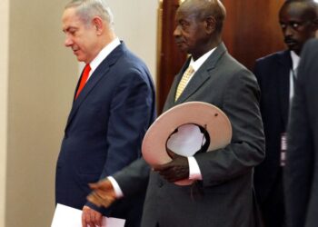 الرئيس الأوغندي يدعو للاعتراف بإسرائيل ويدافع عن تاريخها