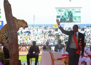 رئيس الغابون يطلق حزبًا سياسيًا جديدًا تحضيرًا للانتخابات البرلمانية