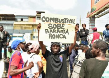 4 قتلى ومئات المعتقلين في احتجاجات بأنغولا ضد رفع أسعار الوقود