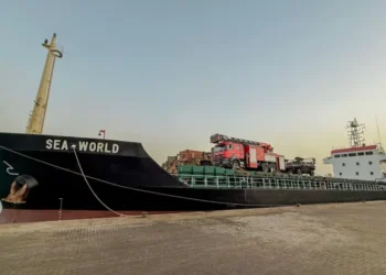 الحكومة الصومالية تتهم بونتلاند باختطاف سفينة متجهة إلى مقديشو