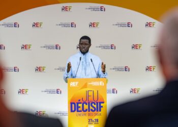 السنغال تعتزم أن تكون “شريكًا منفتحًا وطموحًا” لرجال الأعمال الفرنسيين