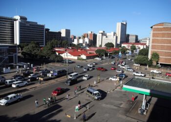 الولايات المتحدة تعلق عملية إصدار التأشيرات في زيمبابوي