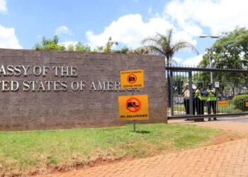 السفارة الأمريكية في نيروبي تصدر تحذيرًا من هجمات إرهابية في كينيا