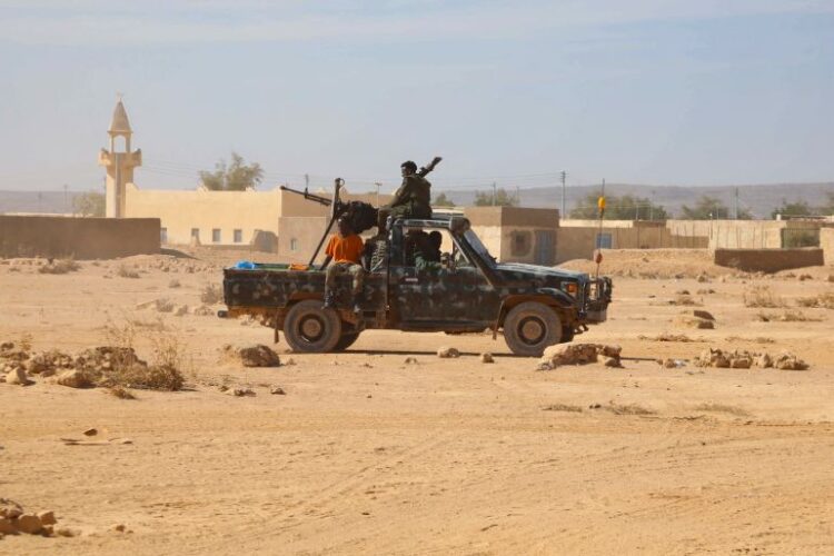 الإفريقي والجيش الصومالي يطلقان عملية عسكرية ضد حركة الشباب