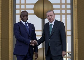 توسيع التعاون بين الغابون وتركيا في مجالات التعدين والصناعة
