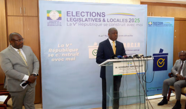 الغابون تستعد لانتخابات تشريعية وبلدية تاريخية وسط تنافس غير مسبوق