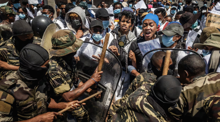 مدغشقر: جيل زد يتجاهل الرئيس ويدعو إلى إضراب عام اليوم الخميس