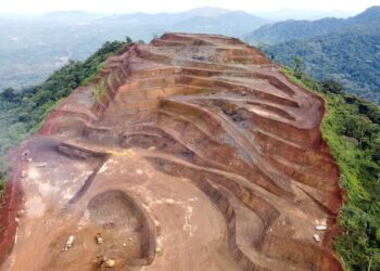 ليبيريا تُغيّر وزير التعدين وسط محادثات بشأن الاستثمارات الأمريكية