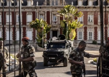 مدغشقر: حملة حكومية واسعة ضد رموز النظام السابق تشمل حظر سفر