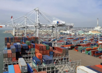 فرنسا: أحكام على شبكة لتهريب نفايات خطرة إلى إفريقيا