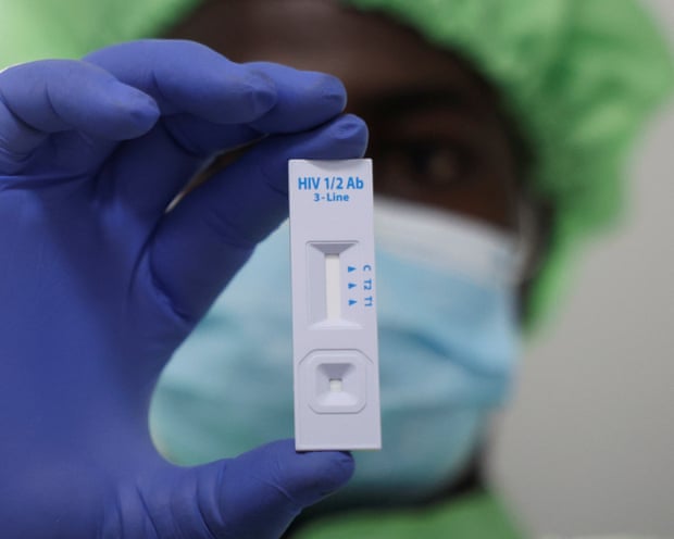 عين على إفريقيا (11- 15 نوفمبر 2025م) قطاع الصحة في إفريقيا بين جهود المواجهة وخفض المساعدات