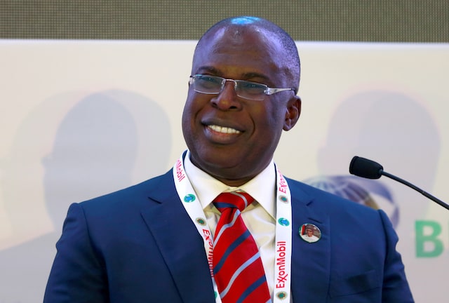 مذكرة توقيف بحق وزير النفط السابق تيميبري سيلفا بتهم احتيال