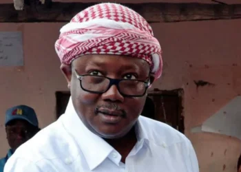 الإفريقي وإيكواس يعلقان عضوية غينيا بيساو والرئيس المخلوع يصل إلى السنغال