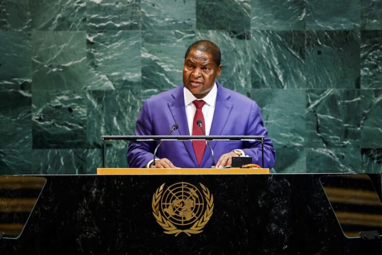 محكمة في إفريقيا الوسطى تسمح لرئيسي وزراء سابقين بالترشح ضد تواديرا