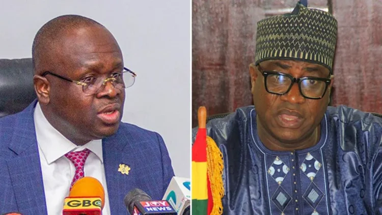 الكشف عن سبب تحطم مروحية أودى بحياة وزيري الدفاع والبيئة في غانا