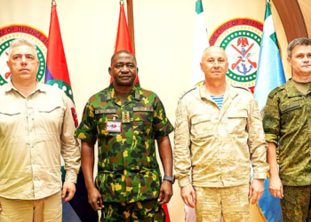 مدغشقر: رئيس فيلق إفريقيا الروسي يلتقي بالزعيم الجديد للبلاد