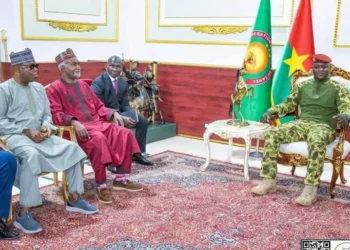 بوركينا فاسو تفرج عن الطائرة النيجيرية المحتجزة وطاقمها