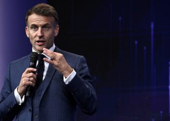 ماكرون: نيجيريا تطلب مساعدة فرنسية لمكافحة انعدام الأمن