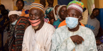 الاقتصاد الفضي (اقتصاد المسنين) في إفريقيا جنوب الصحراء: بين التحديات والفرص