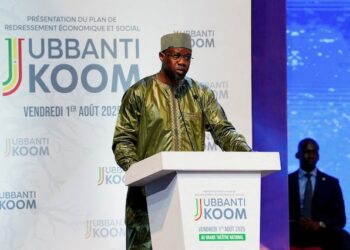 رئيس الوزراء السنغالي يؤكد عدم حاجة بلاده لإعادة هيكلة ديونها