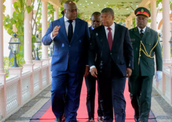 تشيسكيدي يبحث في أنغولا سبل احتواء الصراع وتصعيد الجهود الدبلوماسية