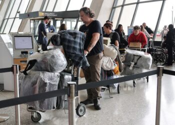 أمريكا تستهدف استقبال 4500 من البيض الجنوب إفريقيين شهرياً كلاجئين