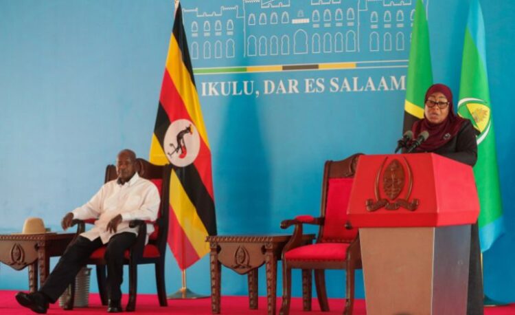 تنزانيا وأوغندا تستعدان لبدء تصدير النفط الخام إلى الأسواق الدولية