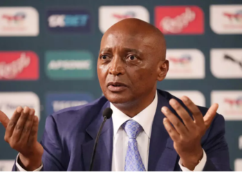 معركة مبكرة تهز الحزب الحاكم في جنوب إفريقيا