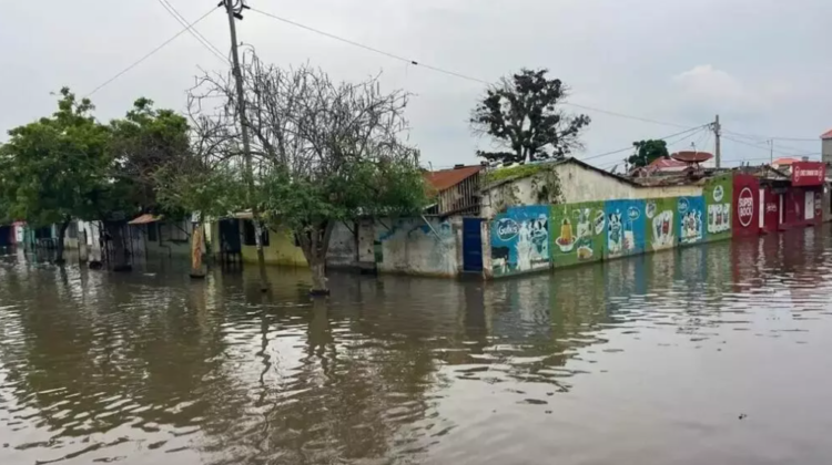 فيضانات في أنغولا: نحو 30 قتيلاً وآلاف النازحين في لواندا وبنغيلا