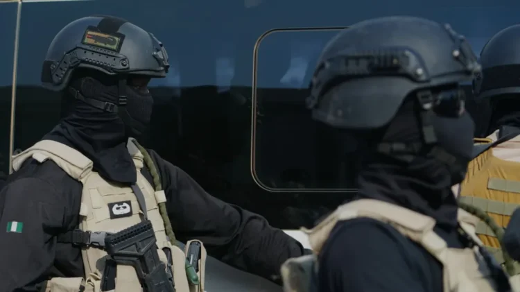 مقتل 200 شخص في غارة جوية تستهدف سوقًا شمال شرق نيجيريا