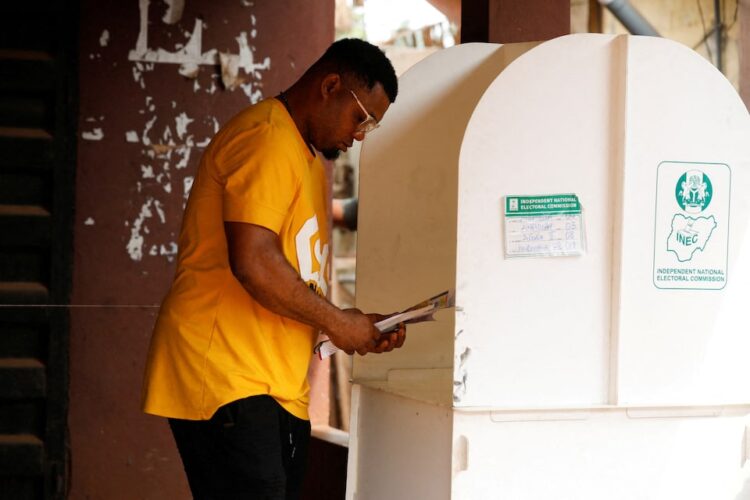 نيجيريا تُشدد قواعد البث للحد من المحتوى المُثير للفتنة قبيل انتخابات 2027