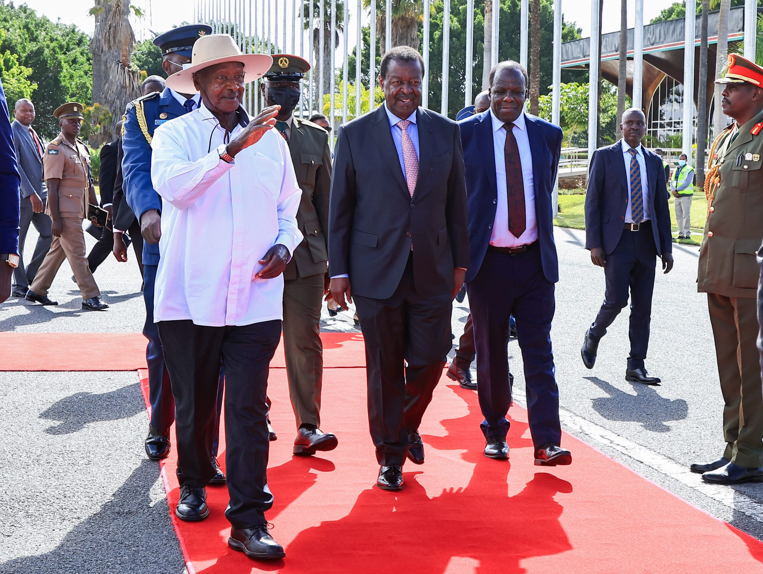 قادة شرق إفريقيا يطرحون مشروع مصفاة تانغا خلال قمة إفريقيا التي نبنيها