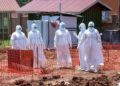 أوغندا تسجل إصابة وافدة بـ”إيبولا”.. وتحذيرات من انتقال العدوى إقليميًا