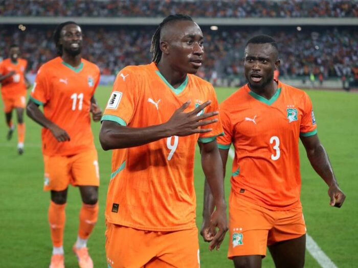 قاد يان ديوماندي منتخب كوت ديفوار إلى الأدوار الإقصائية